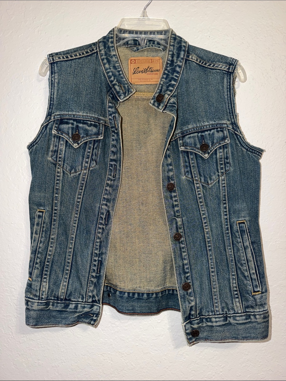 LEVI'S DENIM VEST SLEEVELESS JEAN VEST COUNTRY CONCERT JACKET WESTERN teacher